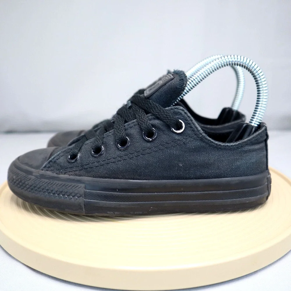 Converse Kids Size 11 Chuck Taylor All Star Shoes OX Black Kids Lace up Sneaker